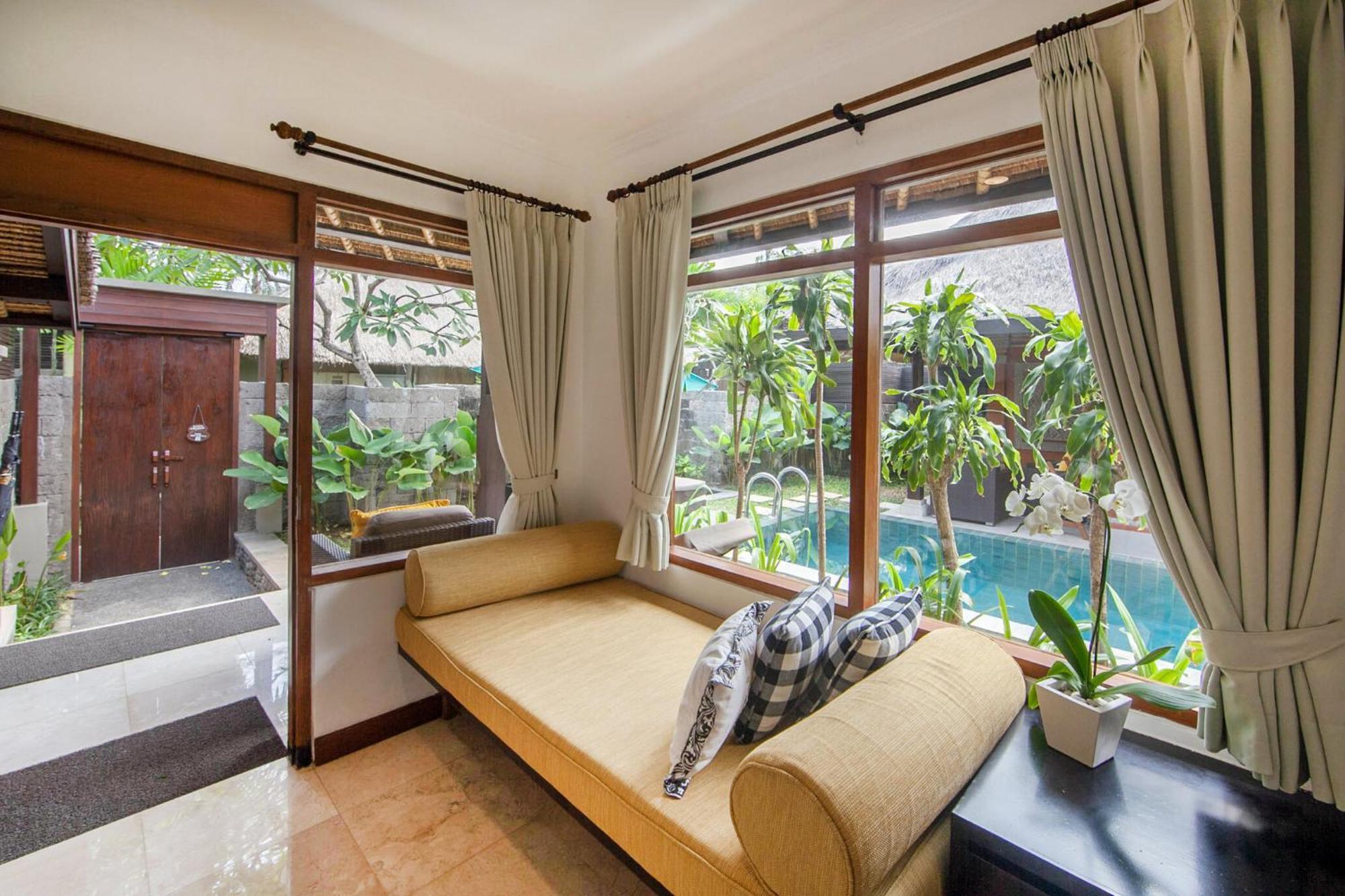 Legian Beach Hotel Luaran gambar